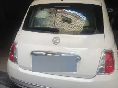 Usata Fiat 500 Lounge 69 CV (50 kW) 2011 Bianco Utilitaria