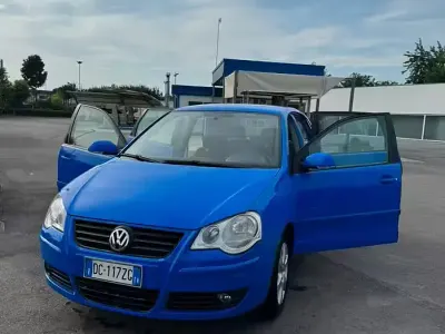 Usata VW Polo 64 CV (47 kW) 2006 Blu Utilitaria