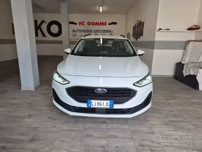 Usata Ford Focus Business Edition 120 CV (88 kW) 2022 Bianco Station wagon