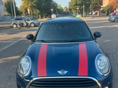 Usata Mini ONE 75 CV (55 kW) 2017 Bluazzurro Utilitaria
