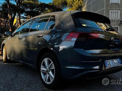 Usata VW Golf VIII 115 CV (84 kW) 2022 Grigio Berlina