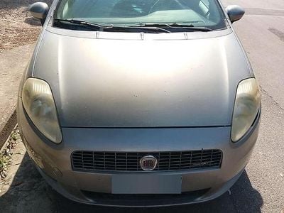 Usata Fiat Grande Punto 90 CV (66 kW) 2009 Grigio Utilitaria