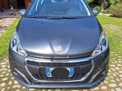 usata Peugeot 208 per neo patentati