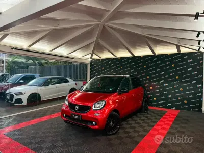Usata Smart ForFour Prime 90 CV (66 kW) 2017 Rosso Utilitaria