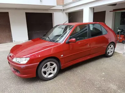 Usata Peugeot 306 90 CV (66 kW) 2000 Rosso Berlina