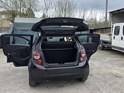 Usata Chevrolet Aveo LT 75 CV (55 kW) 2012 Berlina