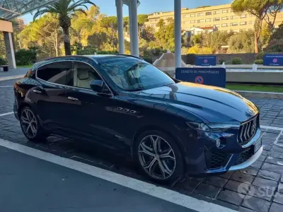 Usata Maserati Levante GranLusso 350 CV (257 kW) 2019 Blu SUV