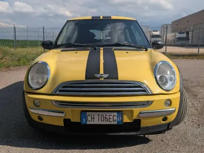 Usata Mini One D 75 CV (55 kW) 2003 Utilitaria