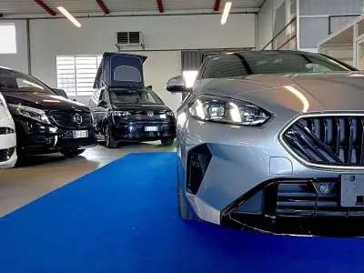 Usata BMW 120 M Sport 170 CV (125 kW) 2025 Skyskaper grey Utilitaria