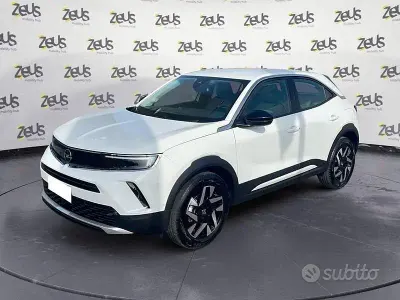 Usata Opel Mokka Elegance 110 CV (80 kW) 2023 Bianco SUV