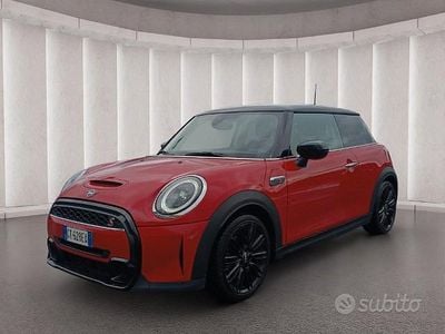 Usata Mini Cooper S Classic 178 CV (130 kW) 2023 Rosso Utilitaria