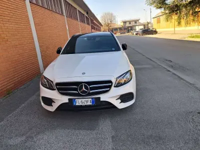 Usata Mercedes E220 Premium 194 CV (142 kW) 2018 Bianco Station wagon
