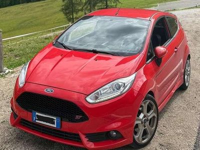 Usata Ford Fiesta ST 182 CV (133 kW) 2016 Berlina