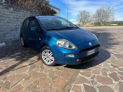 Usata Fiat Punto Lounge 69 CV (50 kW) 2012 Verde Utilitaria