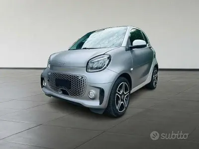 Usata Smart ForTwo Coupé Pulse 60 kW (82 CV) 2022 Grigio Utilitaria