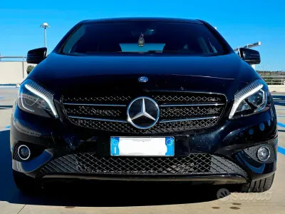 Usata Mercedes A180 110 CV (80 kW) 2013 Nero Utilitaria
