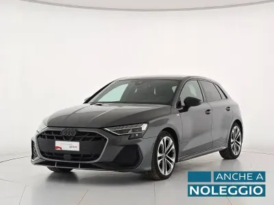 Usata Audi A3 S-Line 150 CV (110 kW) 2025 Grigio daytona perlato Berlina