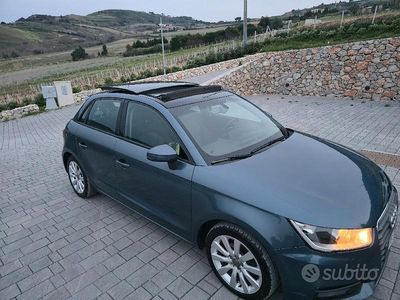 Usata Audi A1 90 CV (66 kW) 2016 Blu Utilitaria