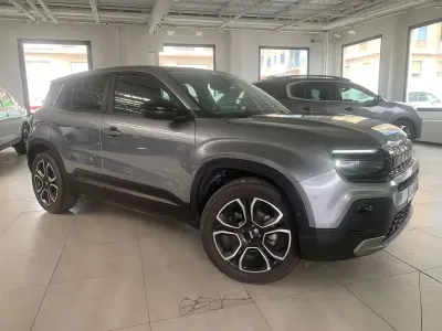 Usata Jeep Avenger Summit 101 CV (74 kW) 2025 Granite SUV