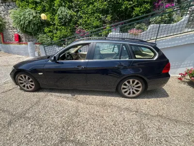 Usata BMW 335 286 CV (210 kW) 2007 Bluazzurro Station wagon