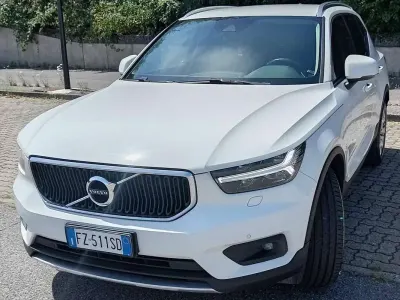Usata Volvo XC40 Business Edition 190 CV (139 kW) 2019 Bianco SUV