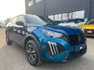 Nuova Peugeot 2008 Style 101 CV (74 kW) 2026 Bianco okenite SUV