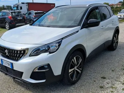 Usata Peugeot 3008 Business-Line 131 CV (96 kW) 2018 Bianco SUV