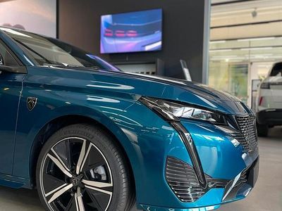 Nuova Peugeot 308 GT 149 CV (109 kW) 2025 Blu Berlina
