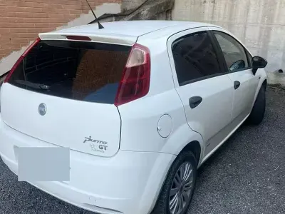 Usata Fiat Punto 75 CV (55 kW) 2006 Bianco Utilitaria