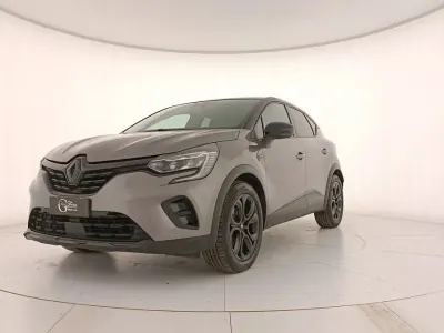 Usata Renault Captur Rive Gauche 145 CV (106 kW) 2023 Gray SUV
