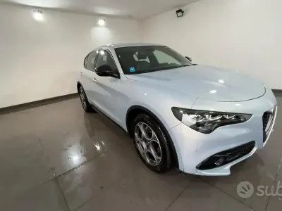 Occasion Alfa Romeo Stelvio Sprint 160 ch (117 kW) 2023 Gris SUV