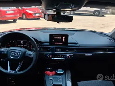 Usata Audi A4 S-Line 150 CV (110 kW) 2018 Grigio Station wagon