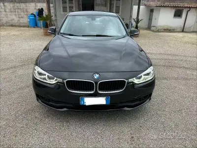 Usata BMW 316 Advantage 116 CV (85 kW) 2017 Blu Station wagon