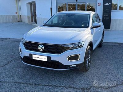 Usata VW T-Roc Style 150 CV (110 kW) 2018 Bianco SUV