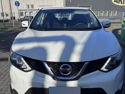 Usata Nissan Qashqai Visia 116 CV (85 kW) 2015 Bianco SUV