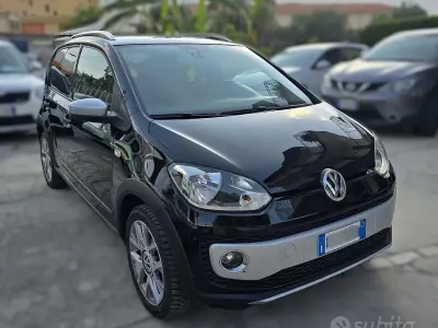 Usata VW up! 75 CV (55 kW) 2016 Nero Utilitaria
