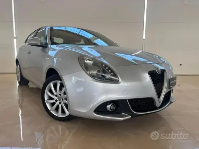 Usata Alfa Romeo Giulietta 120 CV (88 kW) 2019 Grigio Utilitaria
