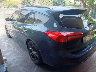Usata Ford Focus ST-Line 120 CV (88 kW) 2020 Bluazzurro Station wagon