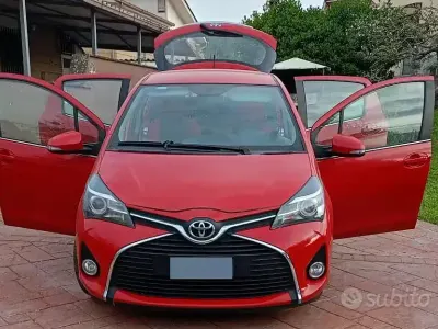 Usata Toyota Yaris Active 69 CV (50 kW) 2017 Berlina