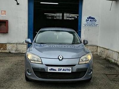 Grigio Usata 2009 Renault Mégane Luxe Berlina | 3650 € (Buon prezzo)