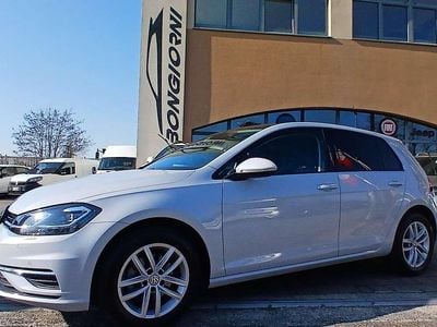Usata VW Golf VII 116 CV (85 kW) 2017 Vernice pastello Berlina