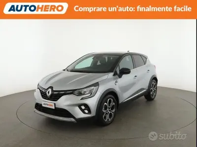 Usata Renault Captur 94 CV (69 kW) 2023 Grigio SUV