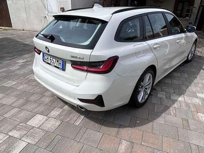 Begagnad BMW 320 Advantage 190 HK (139 kW) 2022 Kombi
