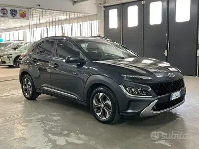 Usata Hyundai Kona 105 CV (77 kW) 2022 Grigio SUV