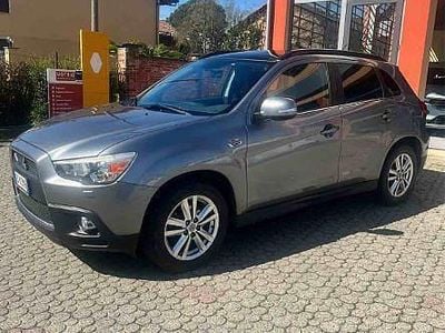 Begagnad Mitsubishi ASX 150 HK (110 kW) 2011 Grå SUV