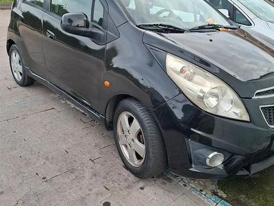 Nero Usata 2010 Chevrolet Spark Utilitaria | 2000 €
