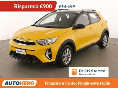 Używany Kia Stonic Urban 84 KM (61 kW) 2022 Żółty SUV