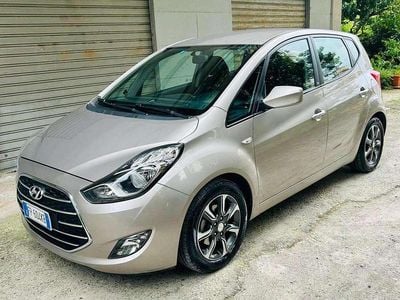 Usata Hyundai ix20 90 CV (66 kW) 2018 Grigio Utilitaria