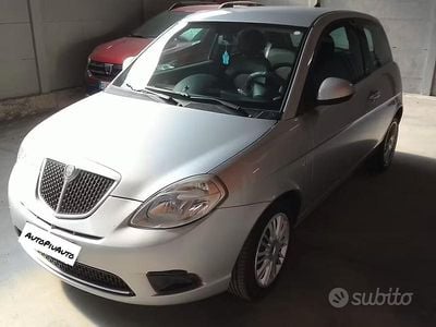 Usata Lancia Ypsilon 59 CV (43 kW) 2010 Grigio Utilitaria