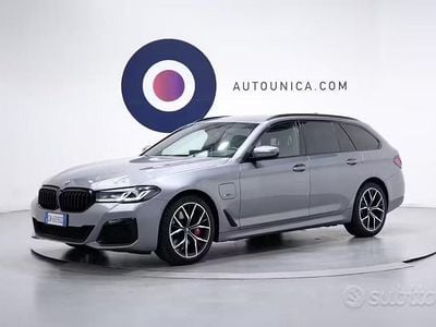 Usata BMW 530e M Sport 292 CV (214 kW) 2023 Grigio Station wagon